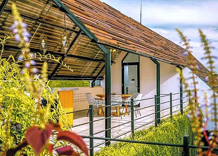 Villa Pleasant 3 Bedroom With Garden View Ir31 *