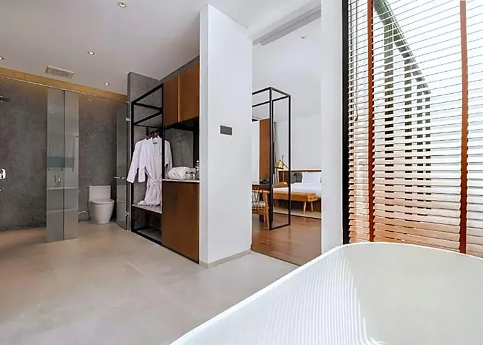 Villa Pleasant 3 Bedroom With Garden View Ir31 *